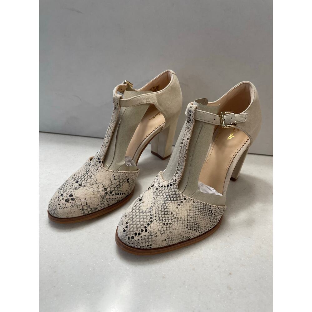 Clark’s snake print women’s heels size 6.5